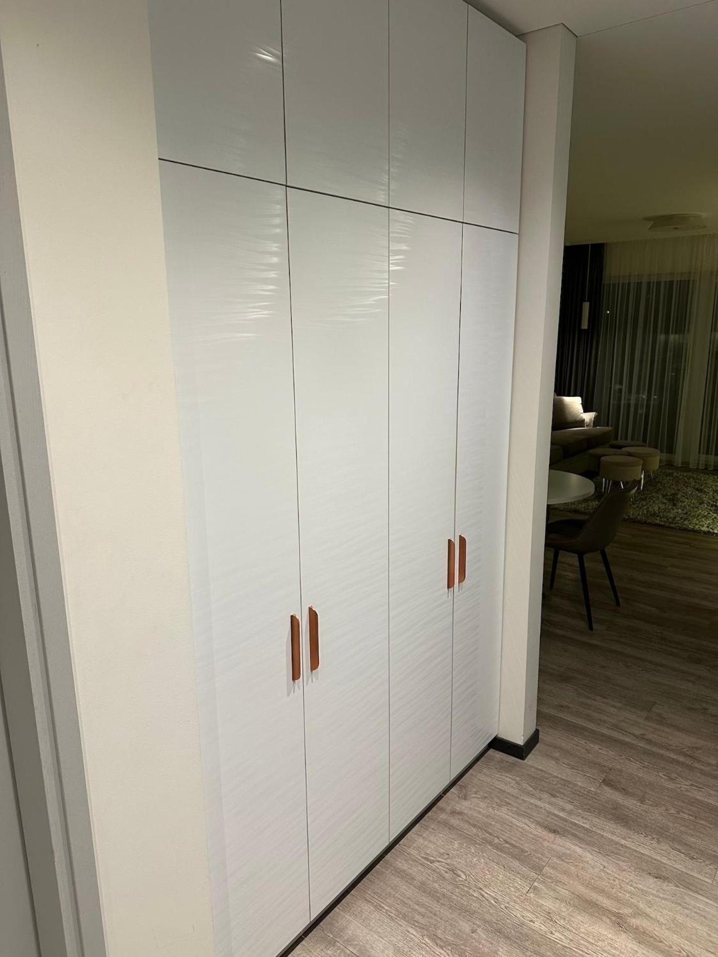 Bright Kaunas Apartment With Castle View Bagian luar foto